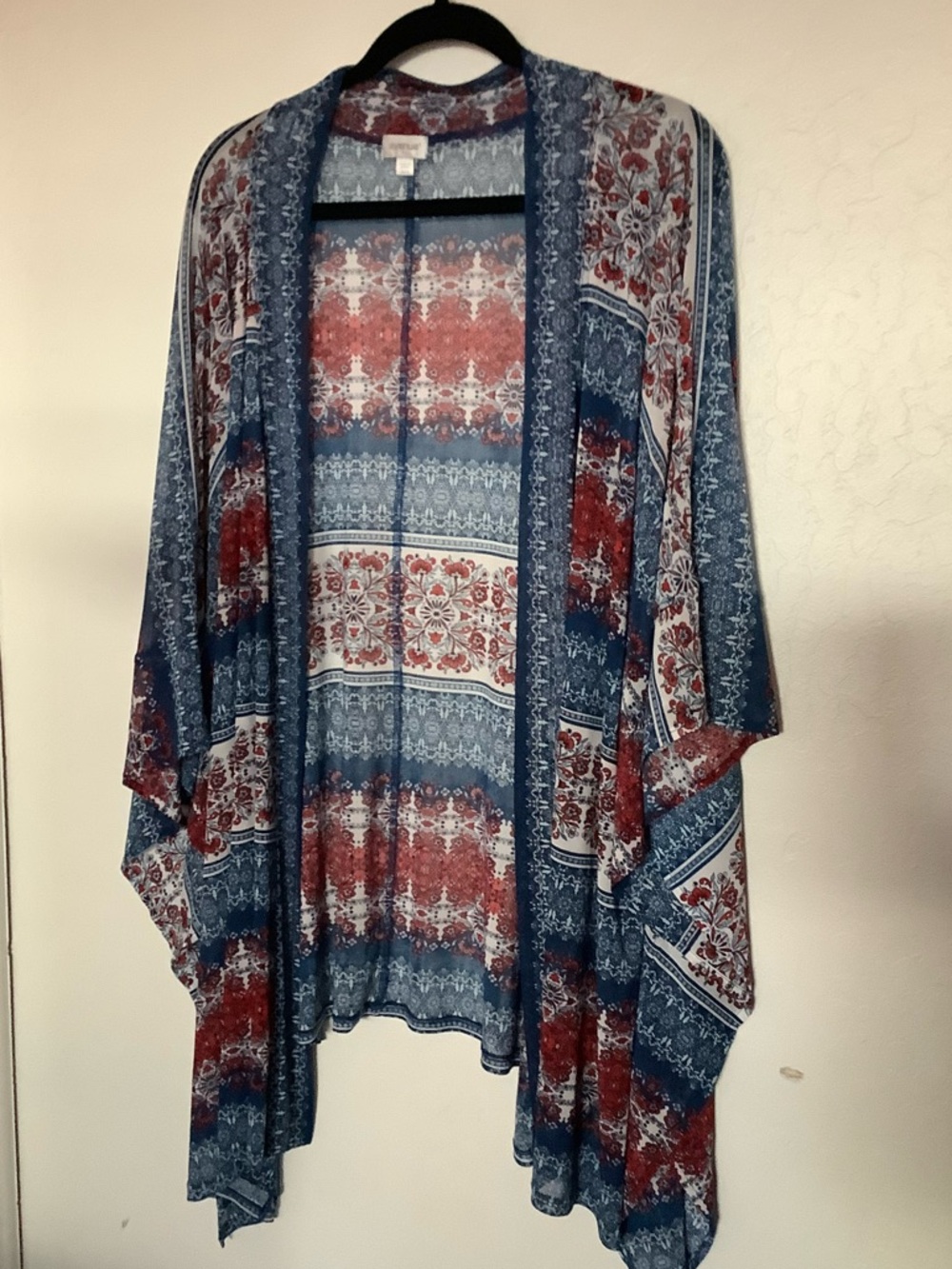Avenue Blue and Red Paisley Kimono